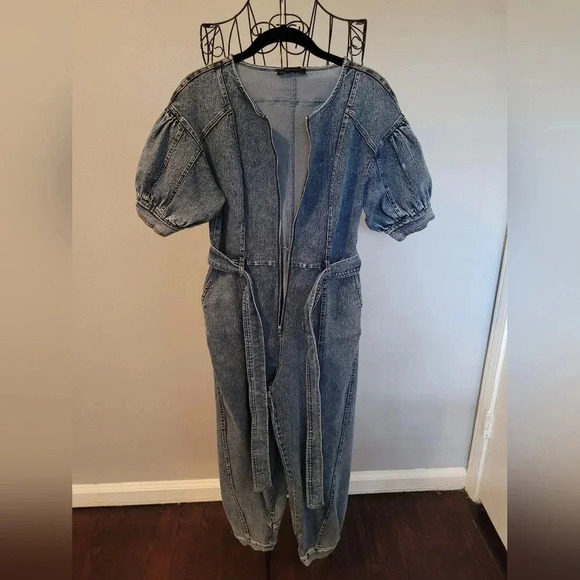 Wmns S  Denim Jumpsuit Balloon Sleeves Banded Ankles Casual Contemporary - Picture 5 of 12